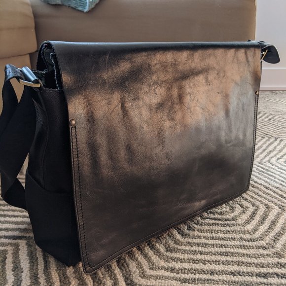 Mario Hernandez Laptop Bag - Picture 1 of 7